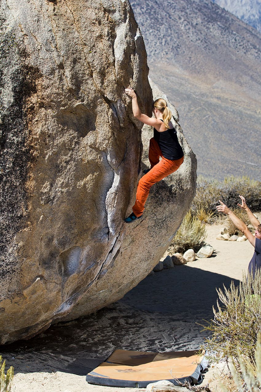 Mehr Selbstvertrauen beim Klettern: Stefanie Boulder Buttermilks California 